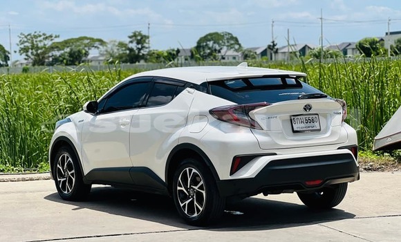 ซื้อ รถมือสอง Toyota C-HR ขาว รถยนต์ ใน %{เมือง} ใน กรุงเทพมหานคร ซื้อ รถมือสอง Toyota C-HR ขาว รถยนต์ ใน %{เมือง} ใน กรุงเทพมหานคร