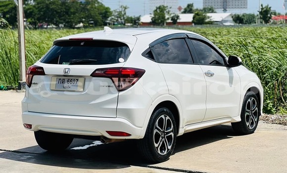 ซื้อ รถมือสอง Honda HR-V ขาว รถยนต์ ใน %{เมือง} ใน กรุงเทพมหานคร ซื้อ รถมือสอง Honda HR-V ขาว รถยนต์ ใน %{เมือง} ใน กรุงเทพมหานคร
