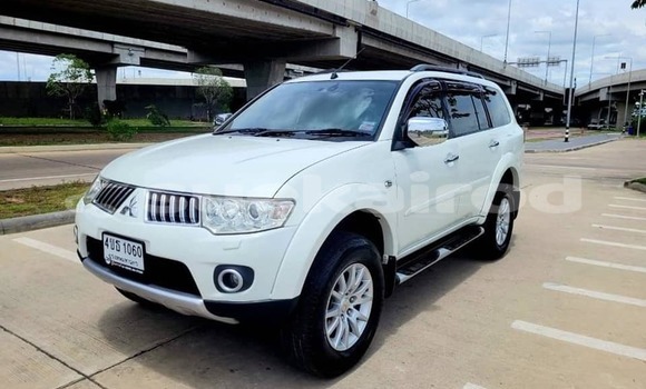 ซื้อ รถมือสอง Mitsubishi Pajero ขาว รถยนต์ ใน %{เมือง} ใน กรุงเทพมหานคร ซื้อ รถมือสอง Mitsubishi Pajero ขาว รถยนต์ ใน %{เมือง} ใน กรุงเทพมหานคร