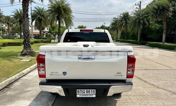 ซื้อ รถมือสอง Isuzu D-Max ขาว รถยนต์ ใน %{เมือง} ใน กรุงเทพมหานคร ซื้อ รถมือสอง Isuzu D-Max ขาว รถยนต์ ใน %{เมือง} ใน กรุงเทพมหานคร