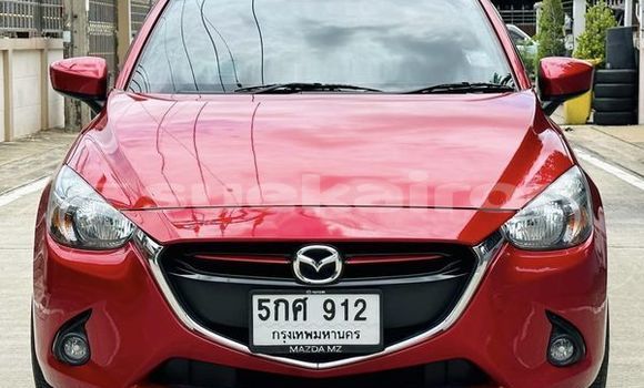 ซื้อ รถมือสอง Mazda 2 สีแดง รถยนต์ ใน %{เมือง} ใน กรุงเทพมหานคร