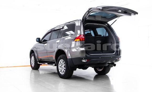 Buy Used Mitsubishi Pajero Brown Car in Bangkok in Bangkok Buy Used Mitsubishi Pajero Brown Car in Bangkok in Bangkok