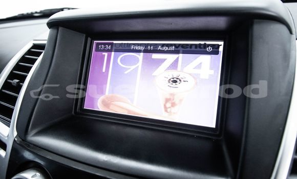 Buy Used Mitsubishi Pajero Brown Car in Bangkok in Bangkok Buy Used Mitsubishi Pajero Brown Car in Bangkok in Bangkok