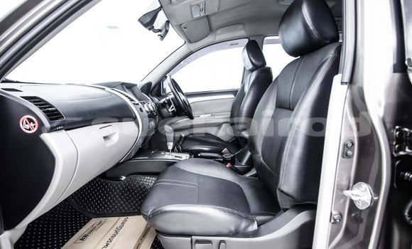 Buy Used Mitsubishi Pajero Brown Car in Bangkok in Bangkok Buy Used Mitsubishi Pajero Brown Car in Bangkok in Bangkok