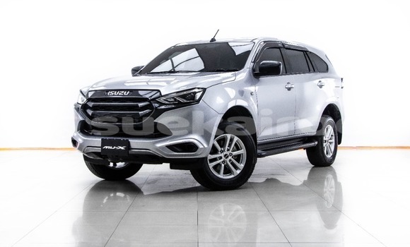 Buy Used Isuzu MU-X Silver Car in Bangkok in Bangkok