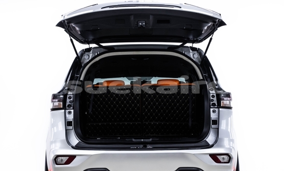 Buy Used Isuzu MU-X Silver Car in Bangkok in Bangkok Buy Used Isuzu MU-X Silver Car in Bangkok in Bangkok