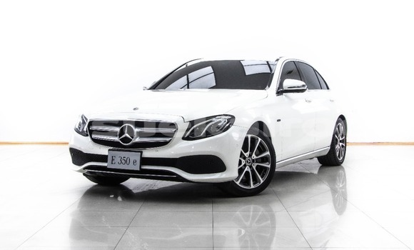 Buy Used Mercedes‒Benz E–Class White Car in Bangkok in Bangkok