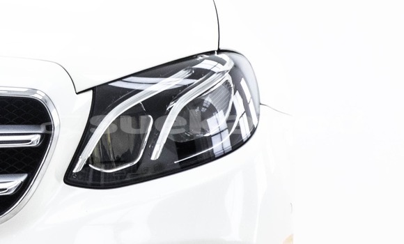 ซื้อ รถมือสอง Mercedes‒Benz E–Class ขาว รถยนต์ ใน %{เมือง} ใน กรุงเทพมหานคร ซื้อ รถมือสอง Mercedes‒Benz E–Class ขาว รถยนต์ ใน %{เมือง} ใน กรุงเทพมหานคร