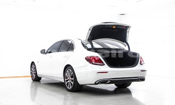 ซื้อ รถมือสอง Mercedes‒Benz E–Class ขาว รถยนต์ ใน %{เมือง} ใน กรุงเทพมหานคร ซื้อ รถมือสอง Mercedes‒Benz E–Class ขาว รถยนต์ ใน %{เมือง} ใน กรุงเทพมหานคร