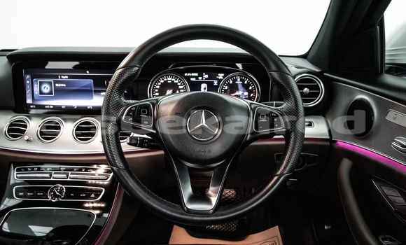 ซื้อ รถมือสอง Mercedes‒Benz E–Class ขาว รถยนต์ ใน %{เมือง} ใน กรุงเทพมหานคร ซื้อ รถมือสอง Mercedes‒Benz E–Class ขาว รถยนต์ ใน %{เมือง} ใน กรุงเทพมหานคร