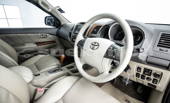 ซื้อ รถมือสอง Toyota Fortuner สีดำ รถยนต์ ใน %{เมือง} ใน กรุงเทพมหานคร ซื้อ รถมือสอง Toyota Fortuner สีดำ รถยนต์ ใน %{เมือง} ใน กรุงเทพมหานคร