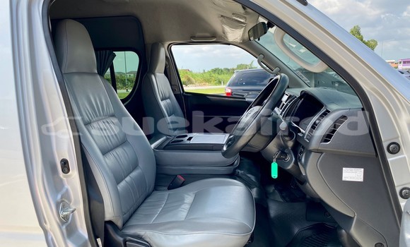 ซื้อ รถมือสอง Toyota Commuter อื่น ๆ รถยนต์ ใน %{เมือง} ใน กรุงเทพมหานคร ซื้อ รถมือสอง Toyota Commuter อื่น ๆ รถยนต์ ใน %{เมือง} ใน กรุงเทพมหานคร