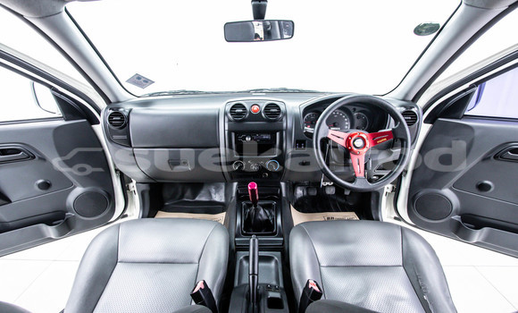 Buy Used Isuzu D-Max White Car in Bangkok in Bangkok Buy Used Isuzu D-Max White Car in Bangkok in Bangkok