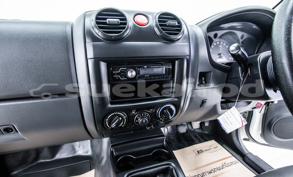 Buy Used Isuzu D-Max White Car in Bangkok in Bangkok Buy Used Isuzu D-Max White Car in Bangkok in Bangkok