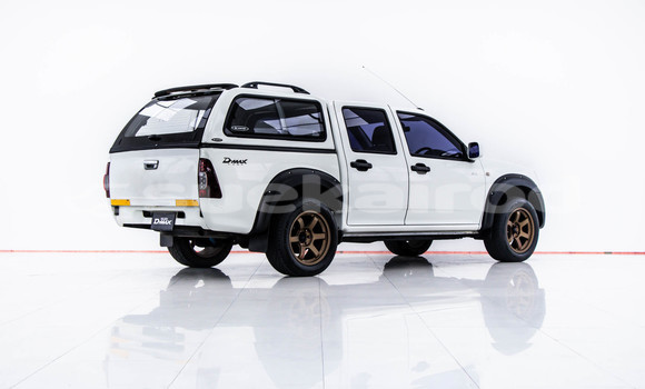 Buy Used Isuzu D-Max White Car in Bangkok in Bangkok Buy Used Isuzu D-Max White Car in Bangkok in Bangkok