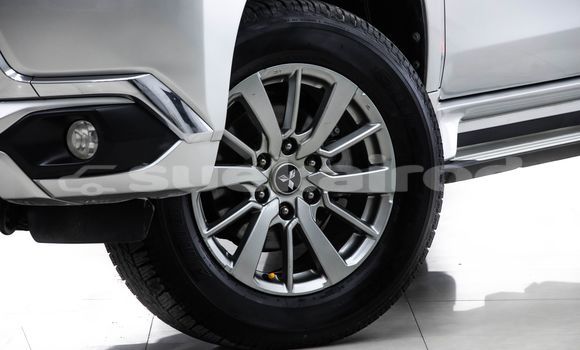 Buy Used Mitsubishi Pajero Other Car in Bangkok in Bangkok Buy Used Mitsubishi Pajero Other Car in Bangkok in Bangkok