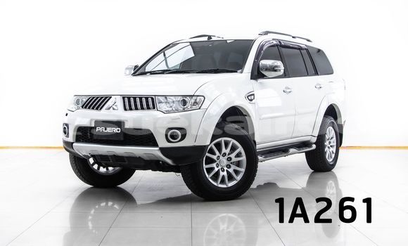 Buy Used Mitsubishi Pajero White Car in Bangkok in Bangkok Buy Used Mitsubishi Pajero White Car in Bangkok in Bangkok