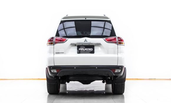 Buy Used Mitsubishi Pajero White Car in Bangkok in Bangkok Buy Used Mitsubishi Pajero White Car in Bangkok in Bangkok