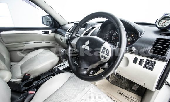 Buy Used Mitsubishi Pajero White Car in Bangkok in Bangkok Buy Used Mitsubishi Pajero White Car in Bangkok in Bangkok