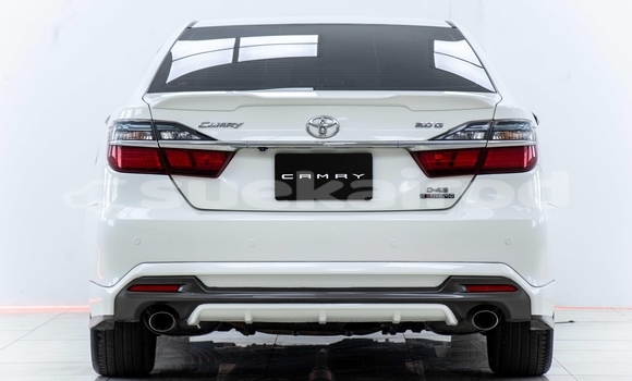 Buy Used Toyota Camry White Car in Samut Sakhon in Samut Sakhon Buy Used Toyota Camry White Car in Samut Sakhon in Samut Sakhon