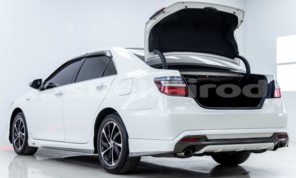 Buy Used Toyota Camry White Car in Samut Sakhon in Samut Sakhon Buy Used Toyota Camry White Car in Samut Sakhon in Samut Sakhon