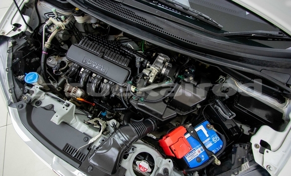 Buy Used Honda Jazz White Car in Samut Sakhon in Samut Sakhon Buy Used Honda Jazz White Car in Samut Sakhon in Samut Sakhon