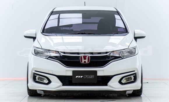 Buy Used Honda Jazz White Car in Samut Sakhon in Samut Sakhon Buy Used Honda Jazz White Car in Samut Sakhon in Samut Sakhon