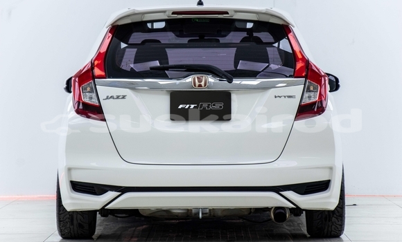 Buy Used Honda Jazz White Car in Samut Sakhon in Samut Sakhon Buy Used Honda Jazz White Car in Samut Sakhon in Samut Sakhon