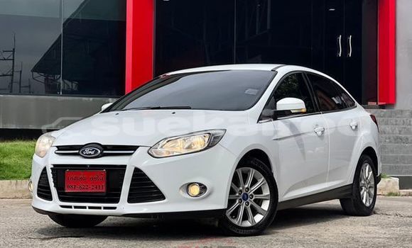 Buy Used Ford Focus White Car in Nong Bua Lam Phu in Nong Bua Lam Phu