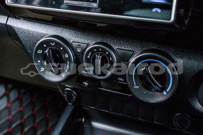 Big with watermark toyota hiluxe revo bangkok bangkok 65095