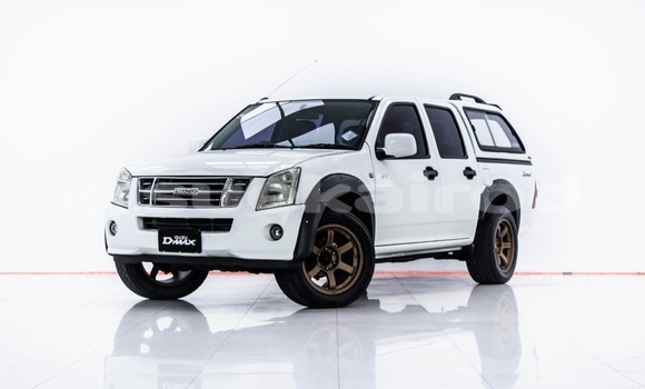 Buy Used Isuzu D-Max White Car in Bangkok in Bangkok