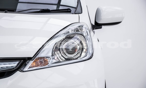 Buy Used Honda Jazz White Car in Bangkok in Bangkok Buy Used Honda Jazz White Car in Bangkok in Bangkok