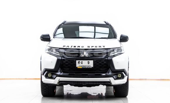 Buy Used Mitsubishi Pajero White Car in Bangkok in Bangkok Buy Used Mitsubishi Pajero White Car in Bangkok in Bangkok