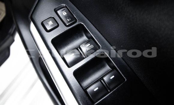 Buy Used Mitsubishi Pajero White Car in Bangkok in Bangkok Buy Used Mitsubishi Pajero White Car in Bangkok in Bangkok