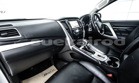 Buy Used Mitsubishi Pajero White Car in Bangkok in Bangkok Buy Used Mitsubishi Pajero White Car in Bangkok in Bangkok
