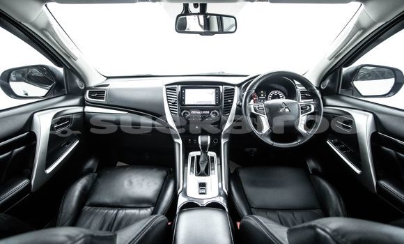 Buy Used Mitsubishi Pajero White Car in Bangkok in Bangkok Buy Used Mitsubishi Pajero White Car in Bangkok in Bangkok