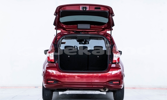 ซื้อ รถมือสอง Nissan Note สีแดง รถยนต์ ใน %{เมือง} ใน นนทบุรี ซื้อ รถมือสอง Nissan Note สีแดง รถยนต์ ใน %{เมือง} ใน นนทบุรี