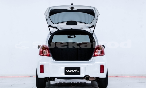 ซื้อ รถมือสอง Toyota Yaris ขาว รถยนต์ ใน %{เมือง} ใน นนทบุรี ซื้อ รถมือสอง Toyota Yaris ขาว รถยนต์ ใน %{เมือง} ใน นนทบุรี