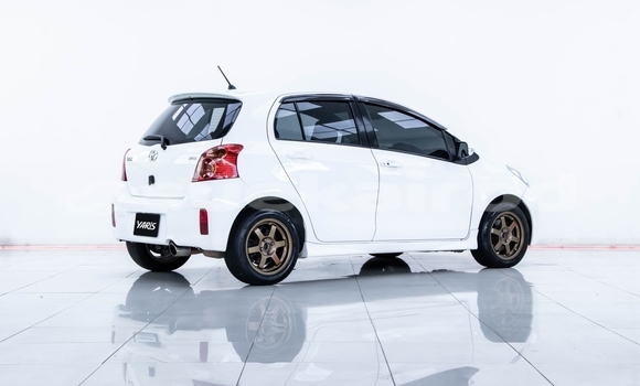 ซื้อ รถมือสอง Toyota Yaris ขาว รถยนต์ ใน %{เมือง} ใน นนทบุรี ซื้อ รถมือสอง Toyota Yaris ขาว รถยนต์ ใน %{เมือง} ใน นนทบุรี