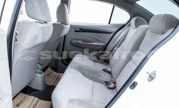 ซื้อ รถมือสอง Honda City ขาว รถยนต์ ใน %{เมือง} ใน นนทบุรี ซื้อ รถมือสอง Honda City ขาว รถยนต์ ใน %{เมือง} ใน นนทบุรี