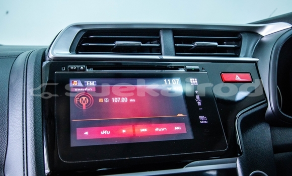 Buy Used Honda Jazz White Car in Bangkok in Bangkok Buy Used Honda Jazz White Car in Bangkok in Bangkok