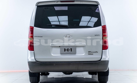 Buy Used Hyundai H1 Silver Car in Samut Sakhon in Samut Sakhon Buy Used Hyundai H1 Silver Car in Samut Sakhon in Samut Sakhon