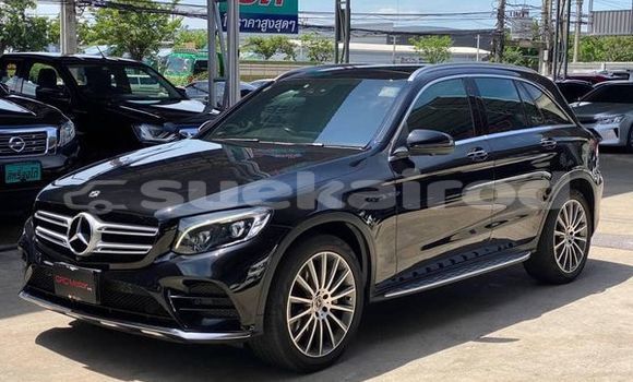 ซื้อ รถมือสอง Mercedes-Benz AMG GLC สีดำ รถยนต์ ใน %{เมือง} ใน กรุงเทพมหานคร