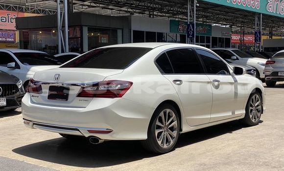 ซื้อ รถมือสอง Honda Accord ขาว รถยนต์ ใน %{เมือง} ใน กรุงเทพมหานคร ซื้อ รถมือสอง Honda Accord ขาว รถยนต์ ใน %{เมือง} ใน กรุงเทพมหานคร