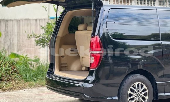 Buy Used Hyundai H1 Black Car in Bangkok in Bangkok Buy Used Hyundai H1 Black Car in Bangkok in Bangkok