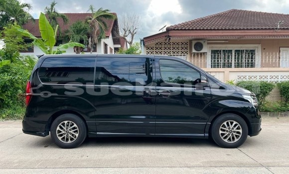 Buy Used Hyundai H1 Black Car in Bangkok in Bangkok Buy Used Hyundai H1 Black Car in Bangkok in Bangkok