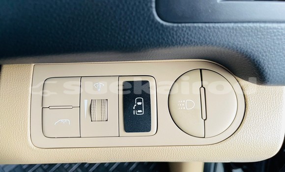 Buy Used Hyundai H1 Brown Car in Bangkok in Bangkok Buy Used Hyundai H1 Brown Car in Bangkok in Bangkok