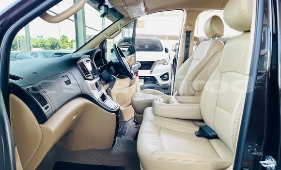 Buy Used Hyundai H1 Brown Car in Bangkok in Bangkok Buy Used Hyundai H1 Brown Car in Bangkok in Bangkok