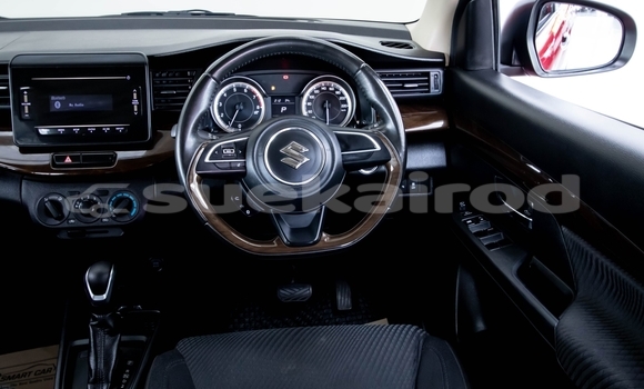 ซื้อ รถมือสอง Suzuki Ertiga สีแดง รถยนต์ ใน %{เมือง} ใน นนทบุรี ซื้อ รถมือสอง Suzuki Ertiga สีแดง รถยนต์ ใน %{เมือง} ใน นนทบุรี