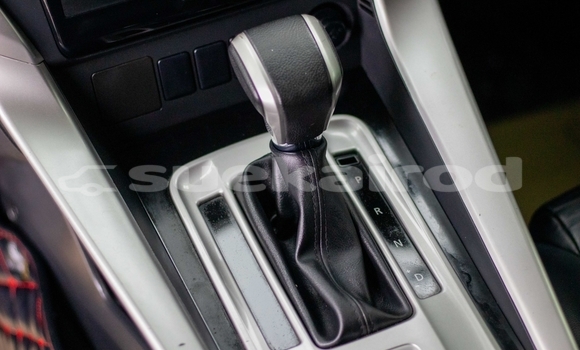 Buy Used Mitsubishi Pajero White Car in Samut Sakhon in Samut Sakhon Buy Used Mitsubishi Pajero White Car in Samut Sakhon in Samut Sakhon